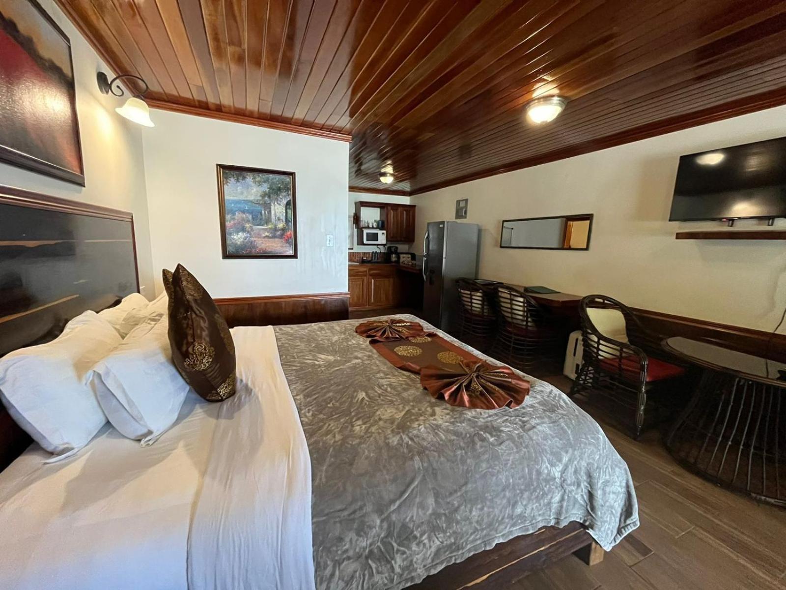 Captain Morgan'S Retreat サン・ペドロ エクステリア 写真